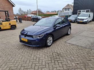 damaged passenger cars Volkswagen Golf 1.0e  tsi  hybrid  110pk 2023/8