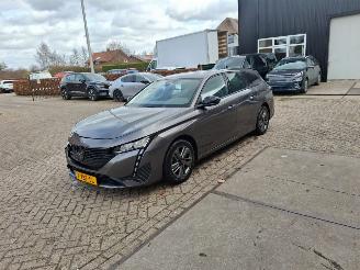skadebil auto Peugeot 308 1.2 96kw active  navi  clima 2023/9