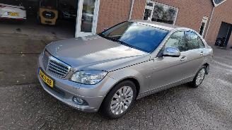 Schadeauto Mercedes C-klasse 180  156pk automaat navi 2008/2