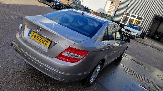 Coche accidentado Mercedes C-klasse 180  156pk automaat navi 2008/2