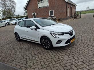krockskadad bil auto Renault Clio 1.0 tce zen   74kw  navi clima 2020/4