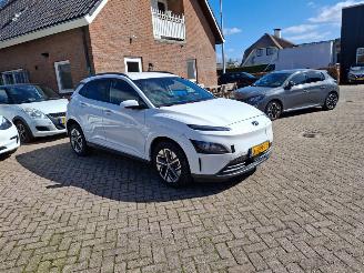 Hyundai Kona 64kw     accu       navi  204pk picture 4