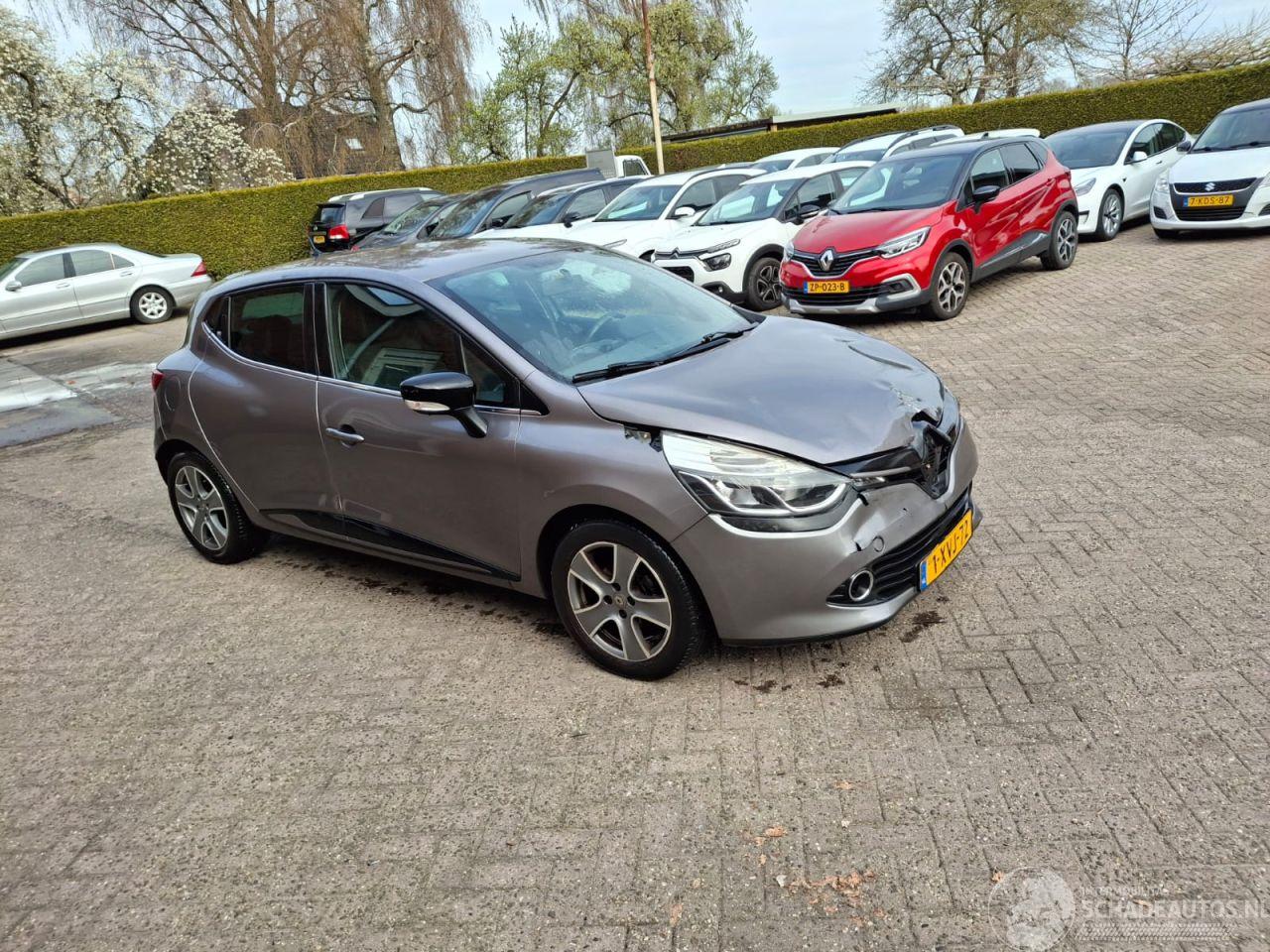 Renault Clio 0.9 tce  night  day   navi