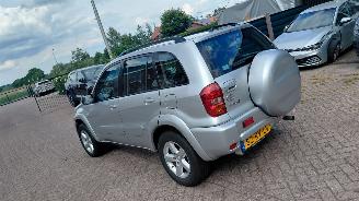 Coche accidentado Toyota Rav-4 2.0i   150pk  automaat   4x4   airco 2005/10