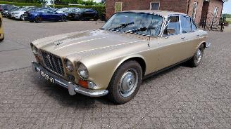 Schadeauto Jaguar XJ 4.2  245pk 1969/11