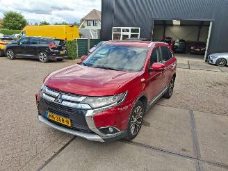 Auto incidentate Mitsubishi Outlander 2.0i  150pk automaat   clima navi 2017/1