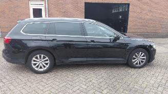 Auto incidentate Volkswagen Passat 1.6 tdi 120pk  automaat 2019/6