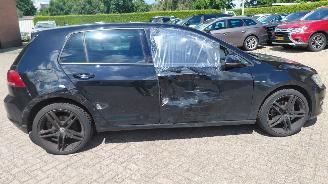 Schadeauto Volkswagen Golf 1.4 tsi  150pk automaat  clima navi 2015/7