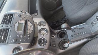 Toyota Rav-4 2.0 vtti  152pk  automaat  4x4 picture 4