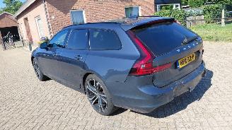 Volvo V-90 2.0 t8  plug in awd  pano   310pk picture 9