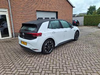 Volkswagen ID.3 pro  58kwh    150kw navi picture 4
