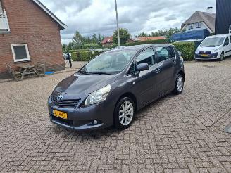 Toyota Verso 1.8 vtti  147pk navi clima  pano picture 3