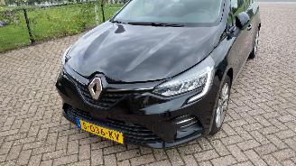 Unfallwagen Renault Clio 0.9 tce  74kw 5drs  clima navi 2019/10