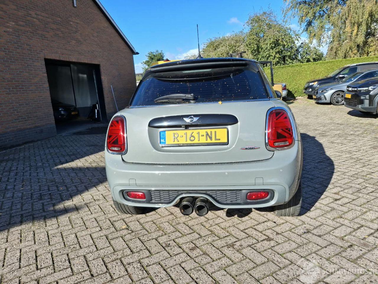 Mini Cooper 2.0i 184pk  works uitvoering  navi leer