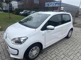 skadebil auto Volkswagen Up! 1.0 BLEU MOTION LICHTE SCHADE BOUWJAAR 2016  4350 EURO VAST 2016/7
