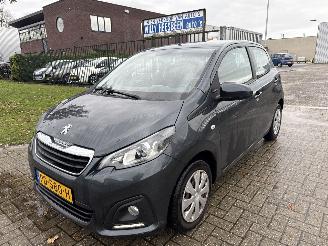 skadebil auto Peugeot 108 1.0e VTI ACTIVE 63933 KM LICHTE SCHADE! BOUWJAAR 2017  4950 EURO 2017/5