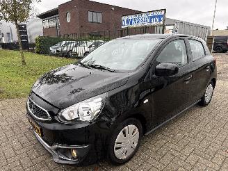 krockskadad bil auto Mitsubishi Space-star 1.0 COOL+ SUPERLICHTE SCHADE! RIJDBAAR BOUWJAAR 2016 3400 VAST! 2016/8