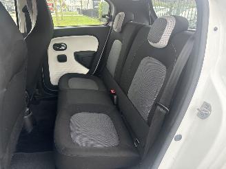 Renault Twingo 1.0SCe LICHTE RIJDBARE SCHADE! BOUWJAAR 2017 88000 KM 4250 EURO picture 10