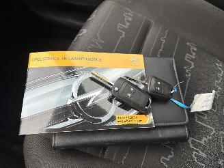 Opel Meriva 1.4 TURBO AUTOMAAT RIJDBARE SCHADE! BOUWJAAR 2014 5250 EURO picture 11