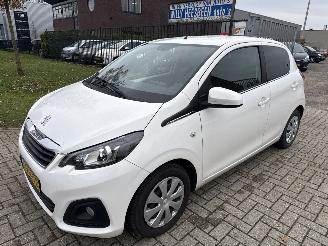 uszkodzony samochody osobowe Peugeot 108 1.0e-VTI ACTIVE LICHTE SCHADE! BOUWJAAR 2019 49448 KM 5600 EURO 2019/11
