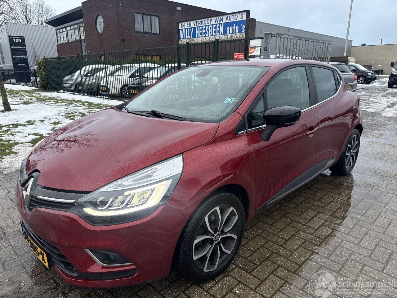 Renault Clio 0.9 TCE ICONIC LICHTE RIJDBARE SCHADE! BOUWJAAR 2017 6750 EURO