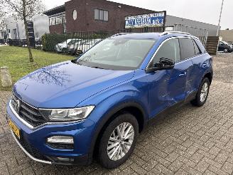 krockskadad bil auto Volkswagen T-Roc 1.0 TSI 116 PK PORTIEREN SCHADE BOUWJAAR 2018 RIJDBAAR! 9500 EUR 2018/2