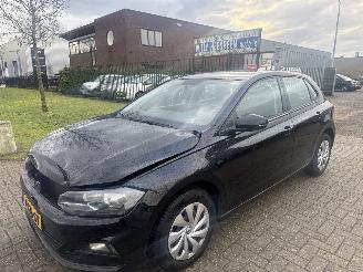 Schadeauto Volkswagen Polo 1.0 BOUWJAAR 2020 MET RIJDBARE SCHADE! VASTE PRIJS! 8999 EURO 2020/10