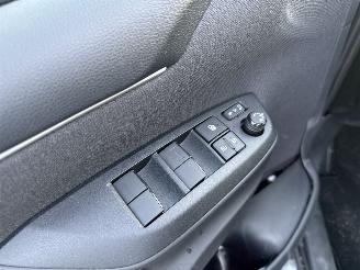 Mazda 2 1.5 EXCLUSIVE-LINE AUTOMAAT HYBRID BOUWJAAR 2024 12500 EURO picture 8