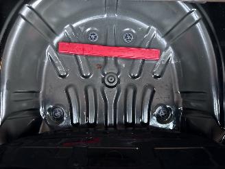 Volkswagen Up! 1.0 UP! LICHTE SCHADE! BOUWJAAR 2021 77490 KM picture 14