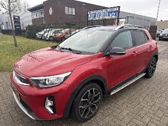 krockskadad bil auto Kia Stonic 1.0 T-GDI MHEV DYNAMIC PLUSLINE BOUWJAAR 2020  9750 EURO 2020/10