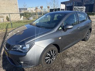 skadebil auto Seat Ibiza 1.0 ECO TSI BOUWJAAR 2016 RIJDBARE ACHTERSCHADE 2999 EURO 2016/10