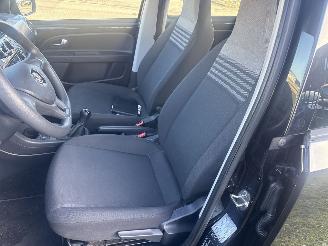 Volkswagen Up! 1.0 UP! 58237 KM RIJDBAAR BOUWJAAR 2017  5850 EURO VAST picture 10