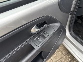 Volkswagen Up! 1.0 BLEUMOTION LICHTE SCHADE! BOUWJAAR 2015  85000 KM 4400 VAST picture 7