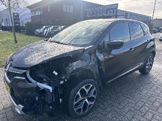 Renault Captur 0.9 INTENS 80000 KM RIJDBAAR BOUWJAAR 2018  5999 EURO VAST! picture 3