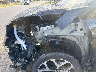 Renault Captur 0.9 INTENS 80000 KM RIJDBAAR BOUWJAAR 2018  5999 EURO VAST! picture 5