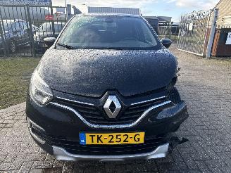 Renault Captur 0.9 INTENS 80000 KM RIJDBAAR BOUWJAAR 2018  5999 EURO VAST! picture 2