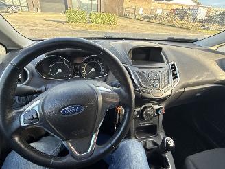 Ford Fiesta 1.0 WHITE EDITION LICHTE SCHADE RIJDBAAR BOUWJAAR 2016 4150 EUR picture 9