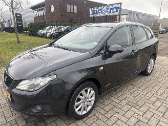 krockskadad bil auto Seat Ibiza 1.2 TSi  AUTOMAAT ST LICHTE SCHADE! BOUWJAAR 2011  2899 EURO VAST 2011/10