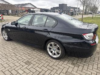 BMW 5-serie 520i EXCUTIVE AUTOMAAT LICHTE SCHADE! BOUWJAAR 2013 7200 EURO picture 2