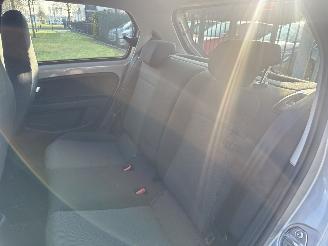 Volkswagen Up! 1.0 BLEUMOTION 111000 KM NAP BOUWJAAR 2016 SCHERP! 4850 EURO picture 11