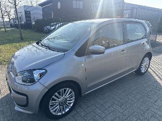 skadebil auto Volkswagen Up! 1.0 BLEUMOTION 111000 KM NAP BOUWJAAR 2016 SCHERP! 4850 EURO 2016/7