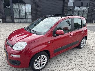 uszkodzony samochody osobowe Fiat Panda 0.9 LOUNGE AUTOMAAT BOUWJAAR 2015 RIJDBAAR 43351 KM 4650 EURO 2015/7