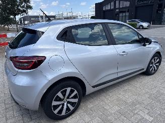 Renault Clio 1.0 90 EQUILIBRE BOUWJAAR 2023  67945 KM VASTE PRIJS 8900 EURO picture 4