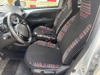 Citroën C1 1.0 VTi FEEL BUMPER SCHADE! BOUWJAAR 2019  4850 EURO VAST picture 7
