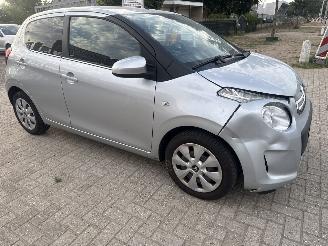 Citroën C1 1.0 VTi FEEL BUMPER SCHADE! BOUWJAAR 2019  4850 EURO VAST picture 5