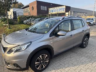 Schadeauto Peugeot 2008 1.2 ALLURE AUTOMAAT RIJDBAAR 51493 NAP! BOUWJAAR 2017 6400 2017/2