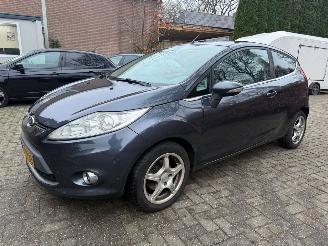 skadebil auto Ford Fiesta 1.6 TDCI GHIA AIRCO STOELVERWARMING SPORTVELGEN 2009/5