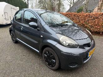 Toyota Aygo 1.0 5DRS AIRCO NL AUTO picture 5
