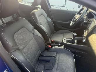 Renault Clio 1.0 Intens navi pdc picture 23