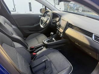 Renault Clio 1.0 Intens navi pdc picture 22